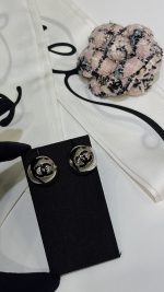 Chanel 26A new black enamel double C gold round hemispherical button earrings - Image 13