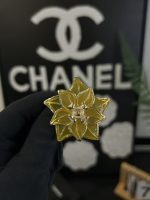 Chanel 26A Murano Glass Layered Flower CC Brooch - Available in Red / Blue / Yellow - Image 3