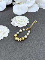Chanel 26B New Bud C Pearl Necklace/Bracelet - Image 4