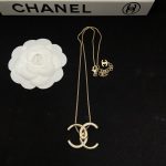 Chanel new 26b half diamond double C necklace - Image 4
