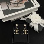 Chanel new 26b half pearl fringe earrings - Image 7