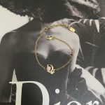 Dior New Bow Enamel Letter Bracelet, available in pink and green - Image 5