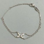 Chaumet White Mother-of-Pearl Criss-Cross Double Chain Bracelet,  gold-toned / white gold-toned - Image 6