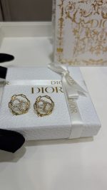Dior 26SS New Gold-toned Full Rhinestone CD Cutout Chain Circle Stud Earrings - Image 4