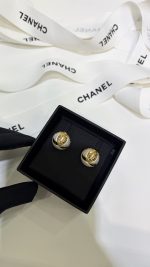 Chanel 26B New Resin Pearl Smooth Double C Stud Earrings, available in black and white - Image 4