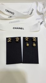 Chanel 26B New Resin Pearl Double C Gold Bead Earrings, available in black and white - Image 2