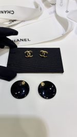 Chanel New Round Resin Double C Stud Earrings , Black / White - Image 6