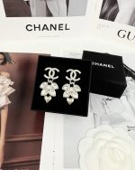 Chanel Silver-toned Wheat Rhinestone Light Gold-toned Heart Pendant Earrings - Image 4