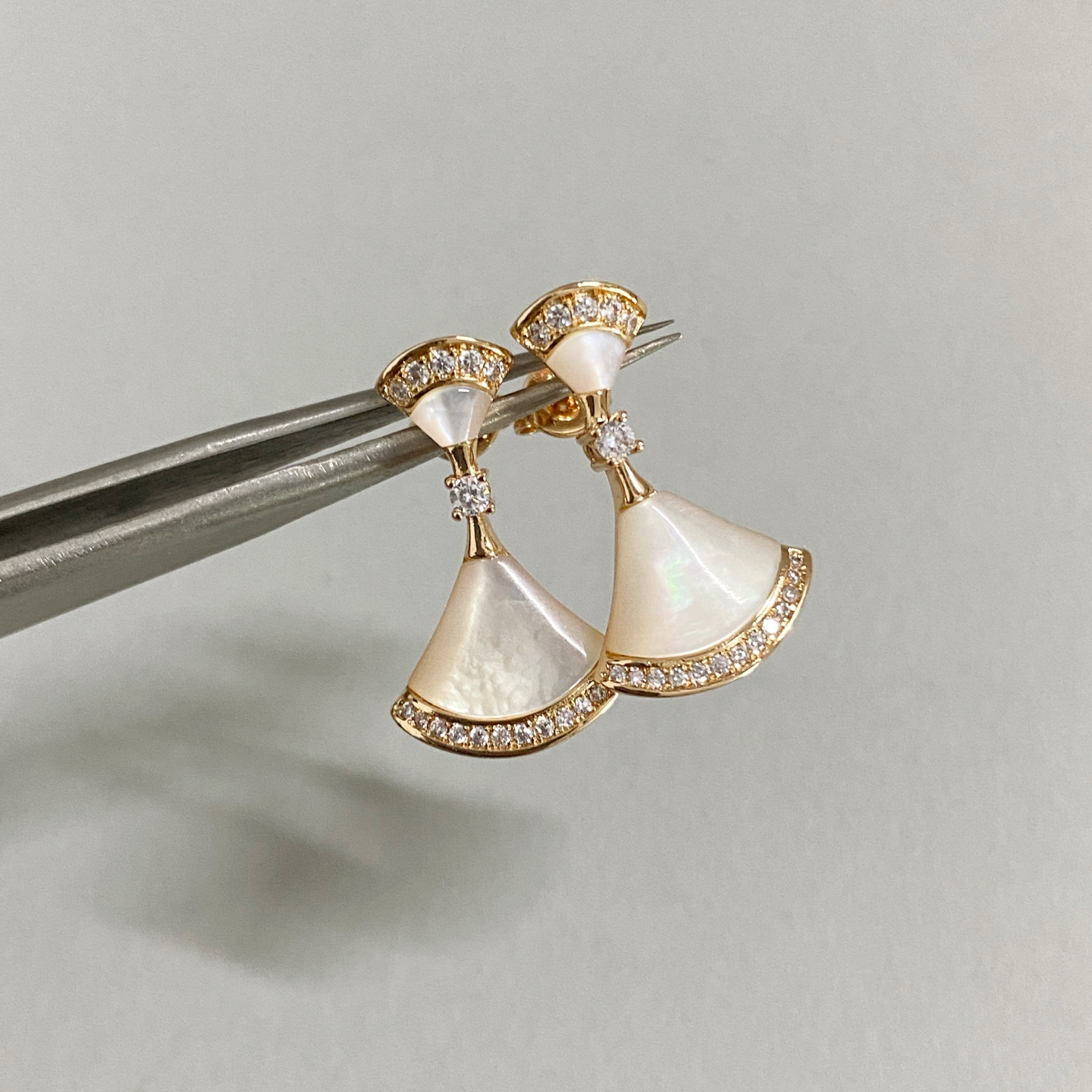wsxc1789567132043_3 BV Mother of Pearl Long Dress Shaped Stud Earrings,Red/Green/White - Image 1