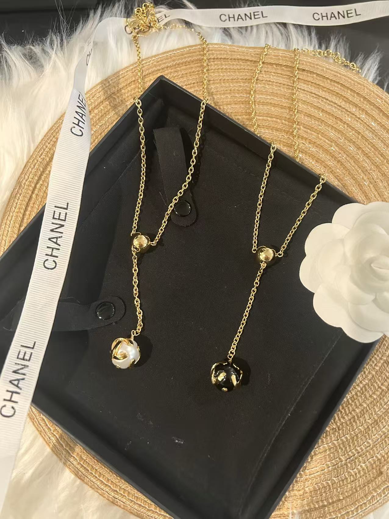 wsxc1789573577715_3 Chanel Style Gold Bead & White / Black CC Pearl Ball Pendant Necklace - Image 1