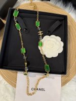 Chanel New Vintage Emerald Green Square Crystal Glass Beaded Long Sweater Chain Necklace - Image 3