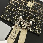 Dior Vintage Silver Safety Pin Brooch with Eiffel Tower & Arc de Triomphe Charms (Faux Pearl Dangles) - Image 4