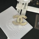 Chanel Style Classic Black & White Enamel CC Brooch (Vintage Gold Trim Elegant Pin) - Image 5