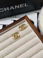 Chanel Style Classic Interlocking CC Metal Stud Earrings (Vintage Gold / Silver Tone Minimalist Earrings) - Image 2
