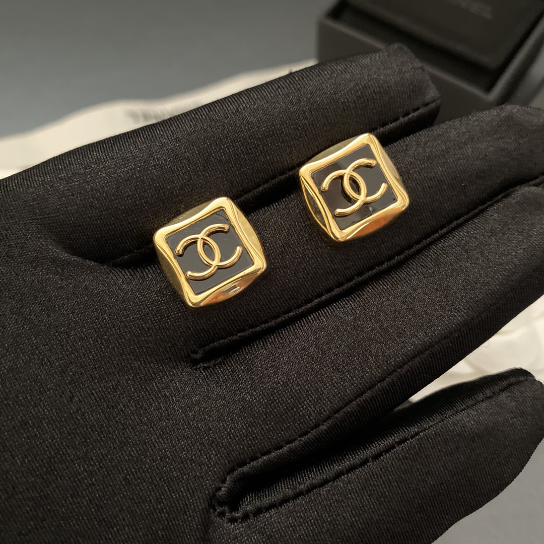 wsxc1789724990723_5 Chanel Black & Gold Tone CC Logo 3D Square Stud Earrings (Gold Plated, 925 Silver Post) - Image 1