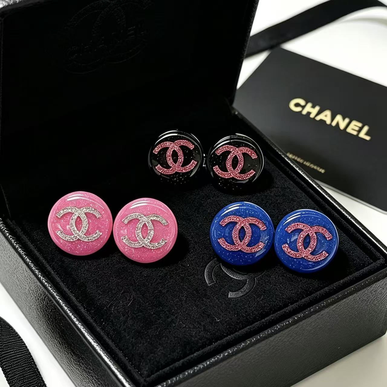 wsxc1789749361681_0 Chanel LV Colorful Glitter Resin Color-block Button Stud Earrings,2.5cm - Image 1
