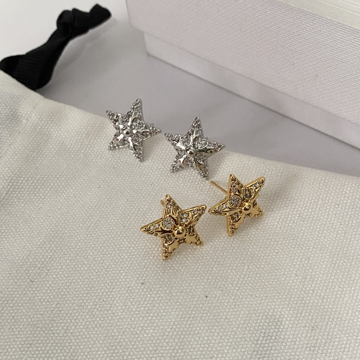 wsxc1789917824073_0 APM Vintage Engraved Five-pointed Star Pavé CZ Stud Earrings - Image 1