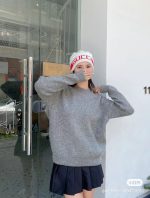 Gucci Wool-Cashmere Blend Double-Layer Knit Beanie with Bold Logo Jacquard Band – Unisex - Image 10