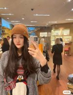 Louis Vuitton Classic Knit Beanie, Warm Winter Cuff Hat with Metal LV Logo, Unisex Luxury Streetwear (Multiple Colors) - Image 5