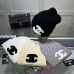 Chanel Knit Beanie:Pineapple stitch chunky knit beanie. 3D raised thick yarn appliqué logo.