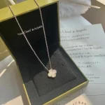 VCA Natural Mother of Pearl Alhambra Jewelry Necklace/Bracelet （ Pink&Gold Tone / White&Silver Tone.） - Image 8