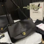 Chanel Flap Bag in Caviar Leather with Gold Hardware (without box) - Image 7