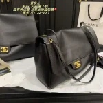 Chanel Flap Bag in Caviar Leather with Gold Hardware (without box) - Image 8