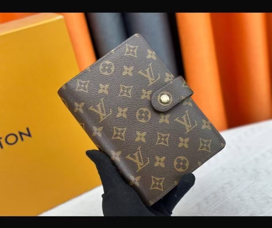 微信图片_20260909105944_69_15 LV Monogram Agenda PM Notebook Cover, Snap Button Planner Book Cover - Image 1