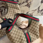 Gucci Giglio Canvas Tote Bag with Web Stripe & Leather Trim - Image 3